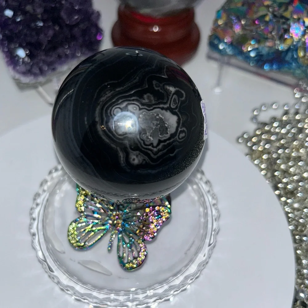 Quartz and Black Onyx/Agate Sphere 67 MM - BLAGQTZ-001 PRICE FIRM - Picture 4 of 5
